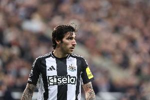 万博体育登陆-托纳利回应转会传闻：不会感到困扰，因为我不经常使用手机看社媒