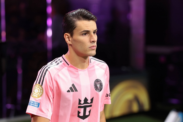 万博体育-ESPN：小雷东多和卡伦德将离开迈阿密国际，前者加盟埃尔切