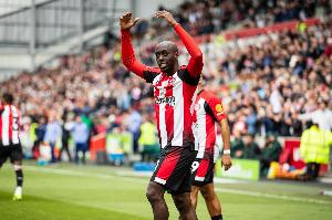 万博体育登陆-天空体育：纽卡敲定沃尔特马德后不会再追拉尔森，仍想签下维萨