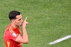 万博体育-卿本神锋！35分钟内连进3球，梅里诺达成职业生涯首个帽子戏法