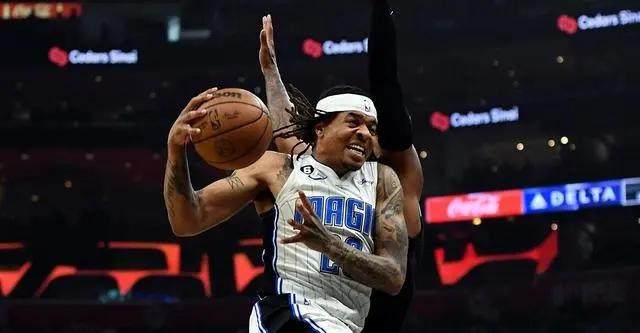 万博体育登陆-【人物】单场28分刷新新高 富尔茨扼住命运的咽喉